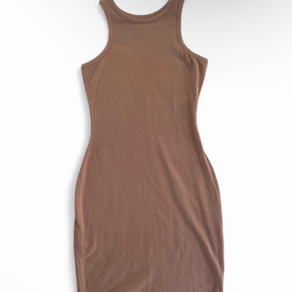 Elegant Brown Sleeveless Dress